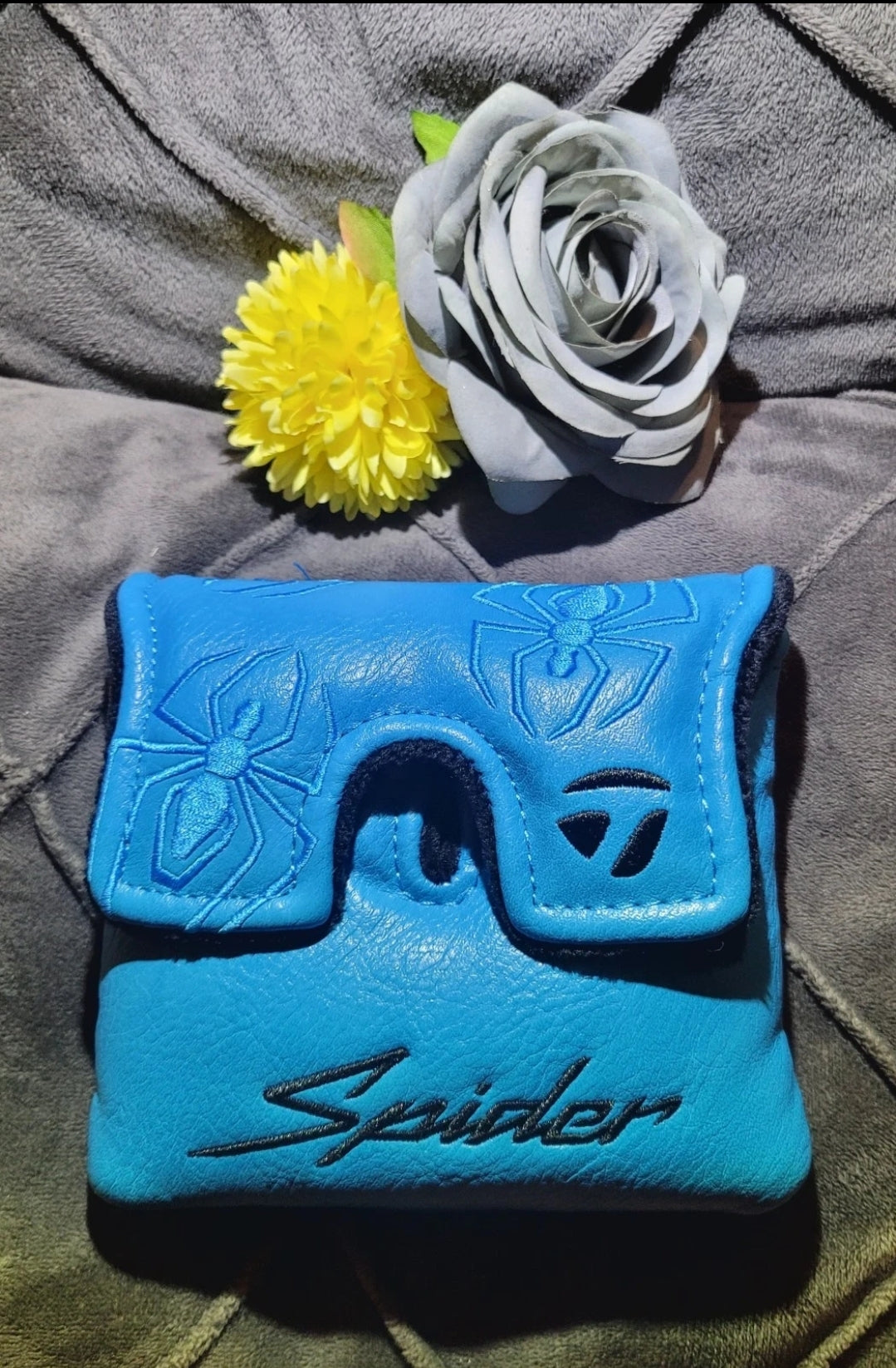 Taylormade blue spider putter headcover